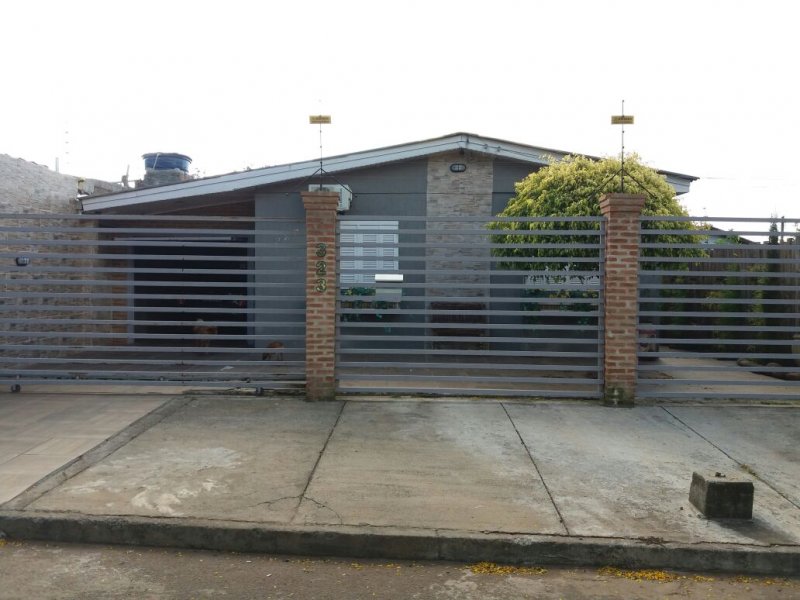 Casa à venda com 170m² , Neópolis em Gravataí, RS